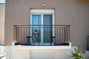 Valery Apartments