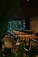 Titik Dua Ubud
