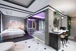 UTOP Boutique Hotel & Residence