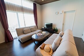 BEVERLY HILLS VILLA Miyakojima Resort