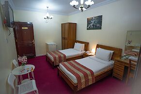 Al Karnak Hotel