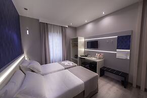 Holygold Suite