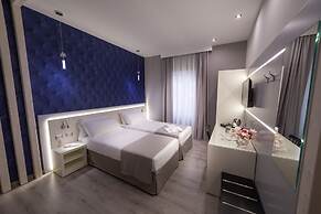 Holygold Suite