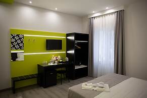 Holygold Suite