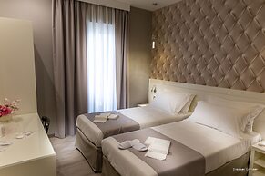 Holygold Suite