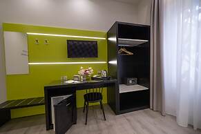 Holygold Suite