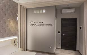Holygold Suite