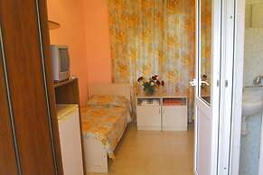 Alyans Guest House