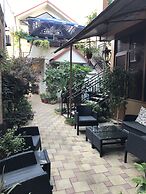 Alyans Guest House