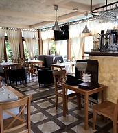 Alyans Guest House