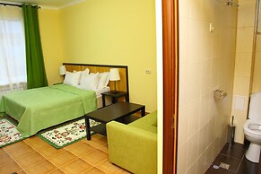 Alyans Guest House