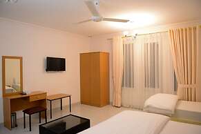 Oasis Hotel Apartments