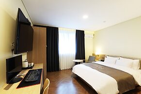 Hotel Urban Brown