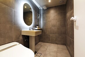 Hotel Urban Brown