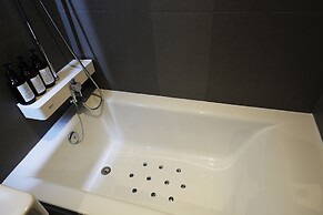 Hotel Urban Brown