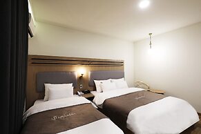 Hotel Urban Brown