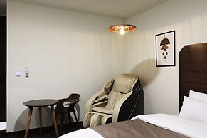 Hotel Urban Brown