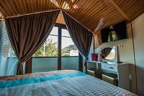 Parus Hotel