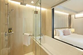 The Quarter Ploenchit by UHG