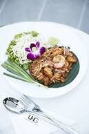 The Quarter Ploenchit by UHG