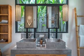 Canggu Beachside Villas - Villa Boa