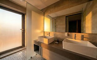 Haeundae Thevan Hotel