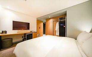 Haeundae Thevan Hotel