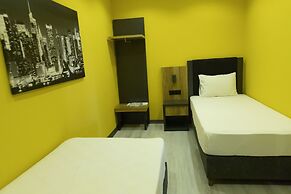 Roy Otel Akçay
