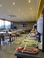 Roy Otel Akçay