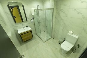Roy Otel Akçay