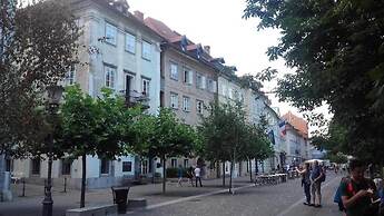 Codelli Deluxe Unique Fresko Apartments