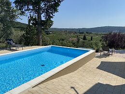 Villa Olive Oasis
