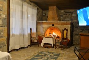 Pir Efes Konakları