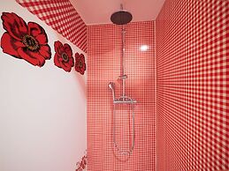Yourtissimo - La Maison Rouge