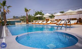 Blue Water Hotel