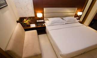 Hotel Aura