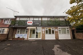 OYO Honeycroft Lodge, Uxbridge