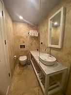 Life Butiq Hotel
