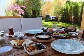 Life Butiq Hotel