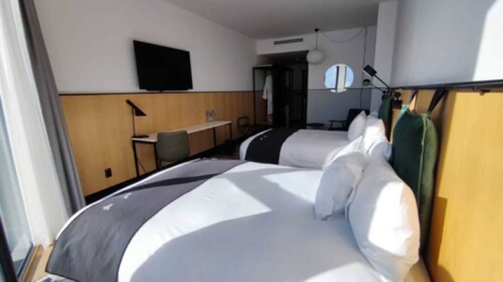MET Hotel