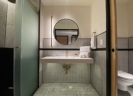 MET Hotel