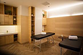 MET Hotel