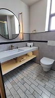 MET Hotel