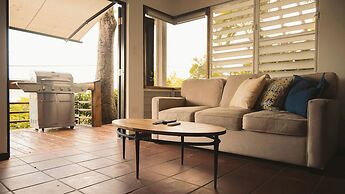 Oceania Villas