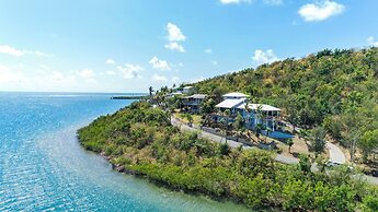 Oceania Villas