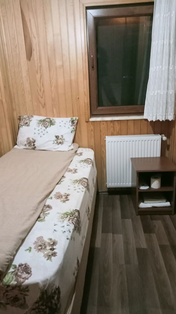 Ayada Otel
