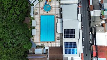 Buathong Pool Villa