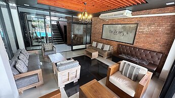 Buathong Pool Villa