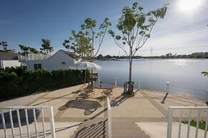 Saksiam Lakeside Resort