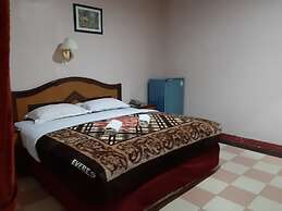 Hotel Parewisata